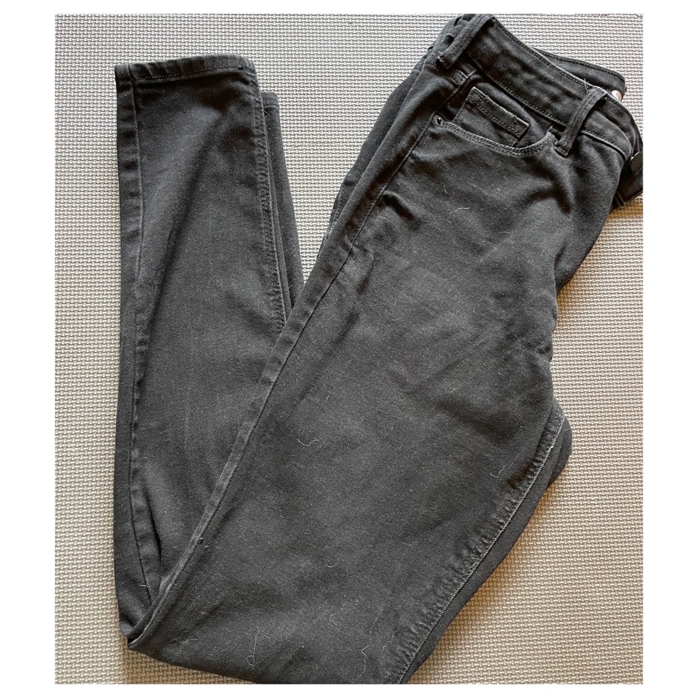 Black Old Navy Rock Star Skinnies